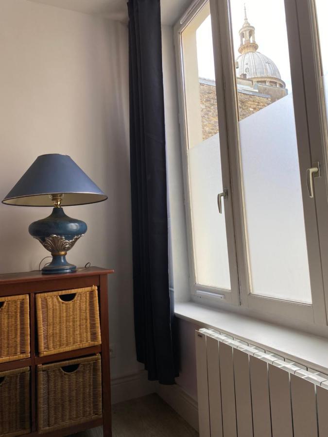 Appartement Au Coeur De La Vieille Ville 볼로뉴쉬르메르 외부 사진
